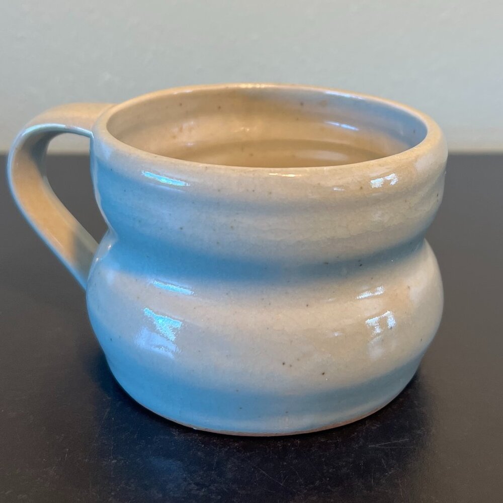 Handcrafted Jade Green Studio Pottery Coffee Soup Mug ~ Rounded Cinched Center - Picture 6 of 12